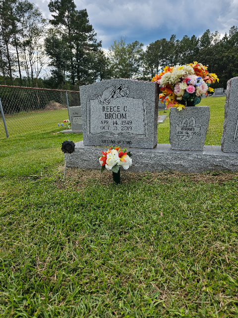 Flower delivery for Reece Colon Broom