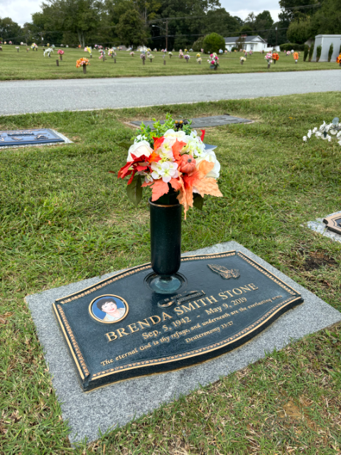 Flower delivery for Brenda Smith Stone