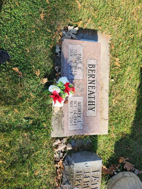 Flower delivery for Audrey Knierim Berneathy