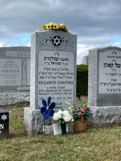 Flower delivery for Shulamith Firestone