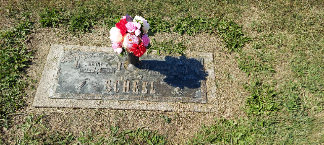 Flower delivery for Henry Elmer Scheel