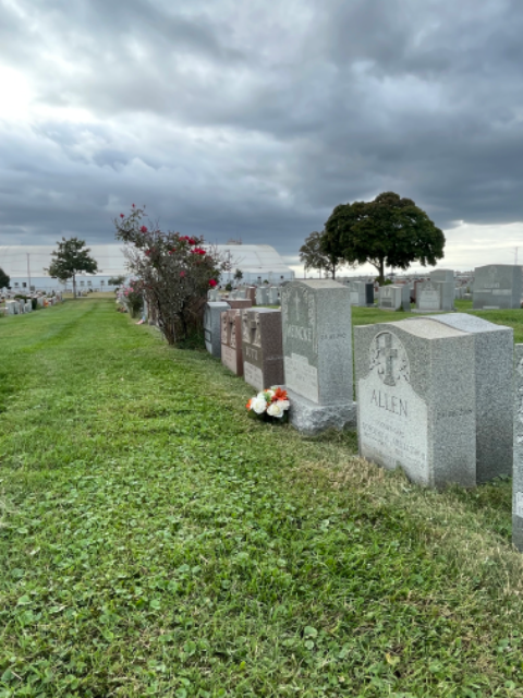 Flower delivery for Mary Meincke