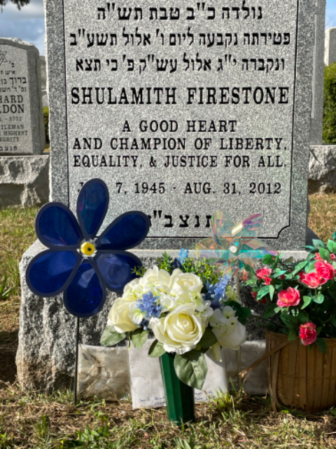 Flower delivery for Shulamith Firestone