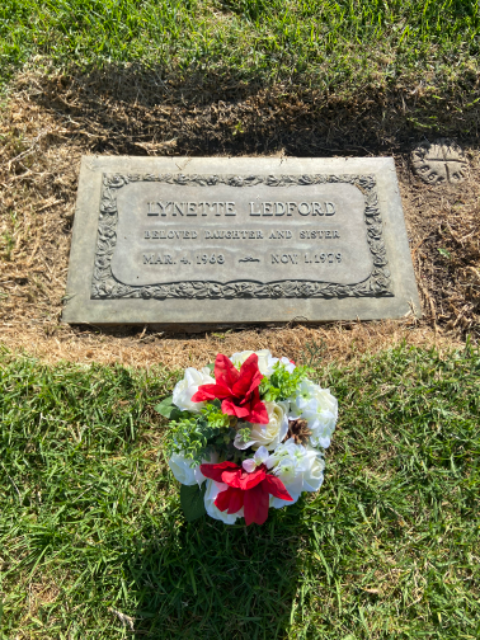 Flower delivery for Shirley Lynette Ledford