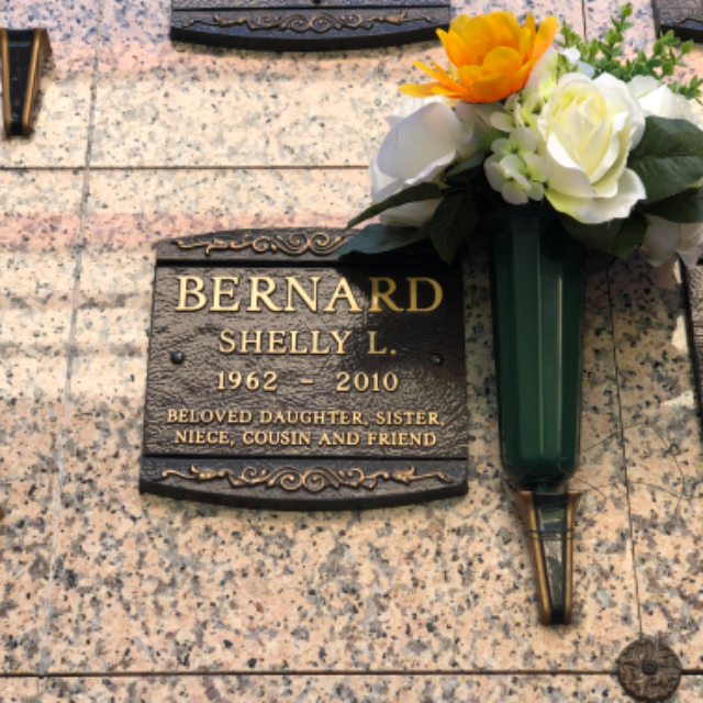 Flower delivery for Shelly L Bernard