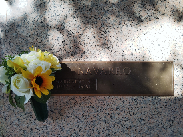 Flower delivery for Margaret Anne Navarro