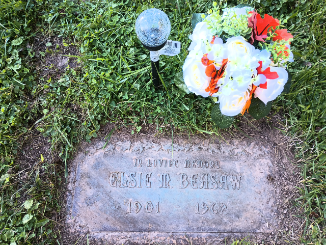 Flower delivery for Elsie M. Besaw