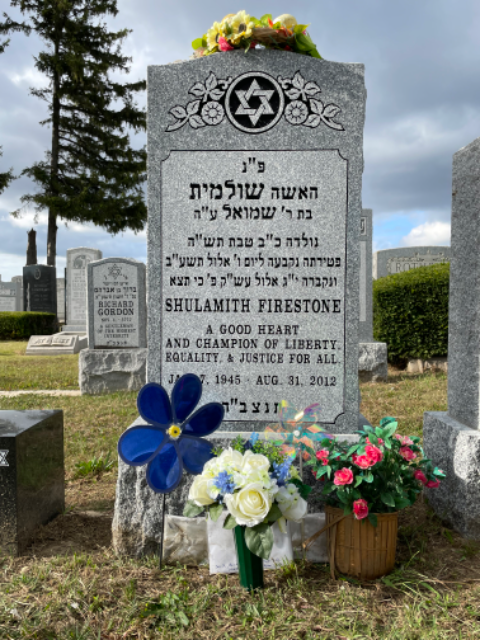 Flower delivery for Shulamith Firestone