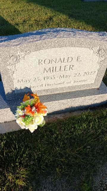 Flower delivery for Ronald Eugene Miller