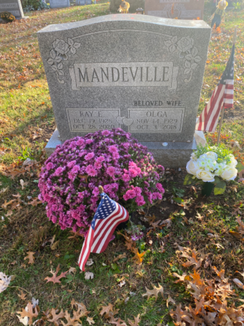 Flower delivery for Ray E. Mandeville