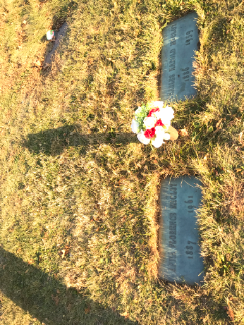 Flower delivery for Charles Harold McCloy