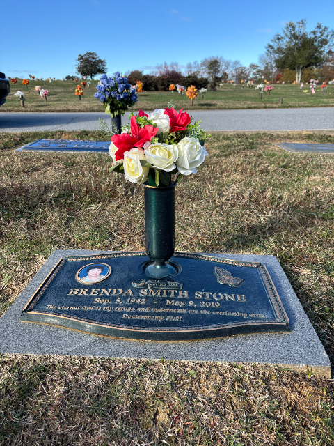 Flower delivery for Brenda Smith Stone