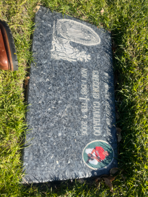 Flower delivery for Gregorio Guardado