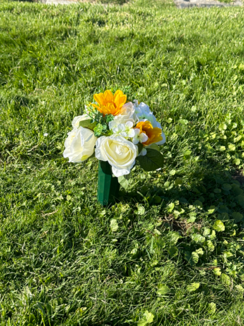 Flower delivery for Thomas Brown