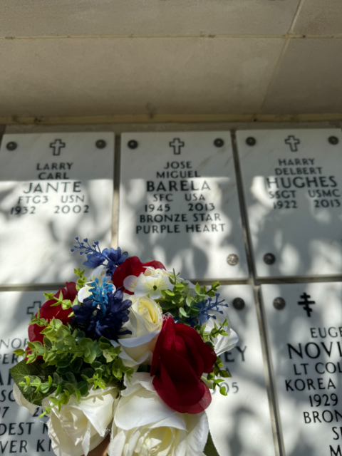 Flower delivery for José Miguel Barela