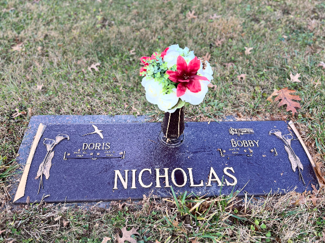 Flower delivery for Doris Marilyn Nicholas