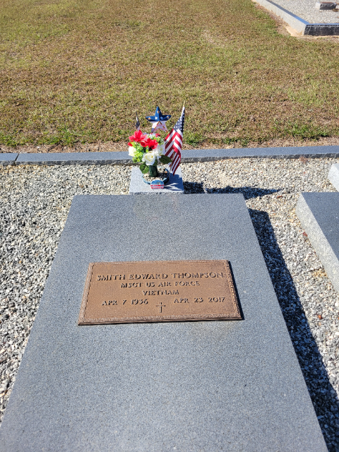 Flower delivery for Edward Thompson