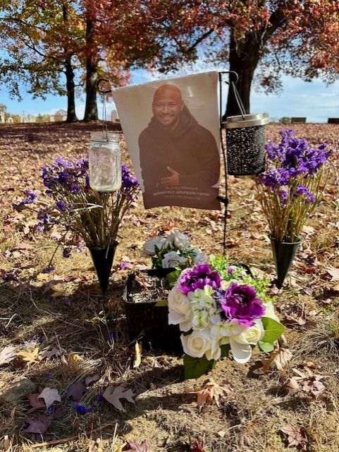 Flower delivery for Roosevelt Arisfrank Castro