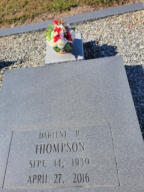 Flower delivery for Darlene Thompson