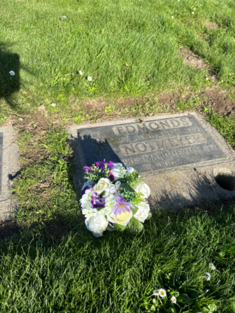 Flower delivery for Marguerite Elaine Notmeyer