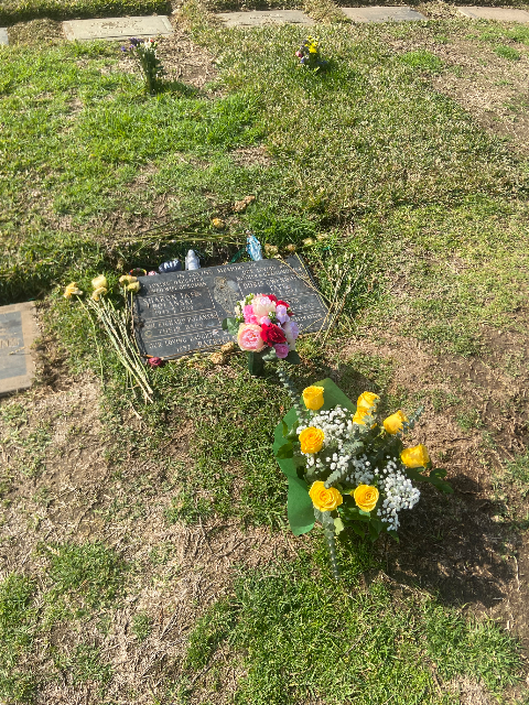 Flower delivery for Sharon Tate