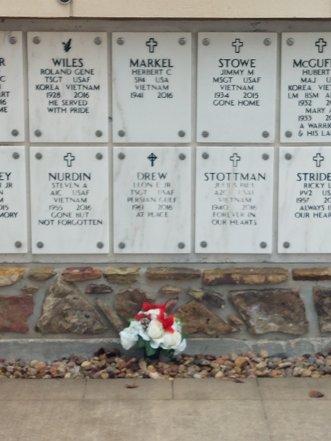 Flower delivery for Herbert Charles Markel