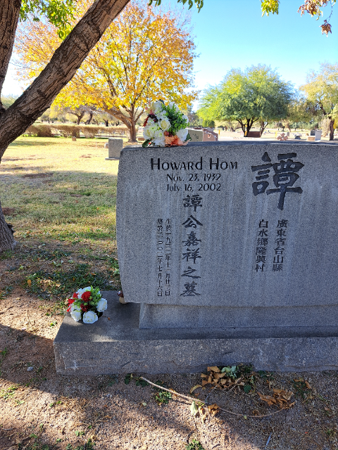 Flower delivery for Howard Hom