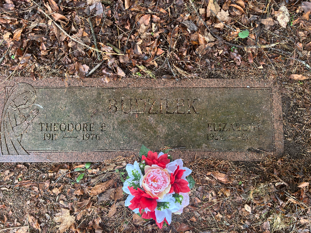 Flower delivery for Elizabeth A. Budzilek