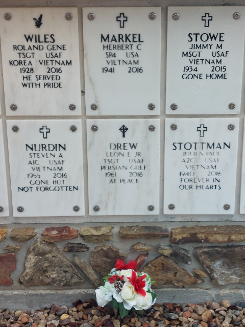 Flower delivery for Herbert Charles Markel