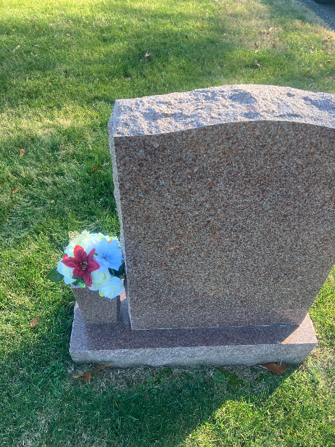 Flower delivery for Sue Seccurro