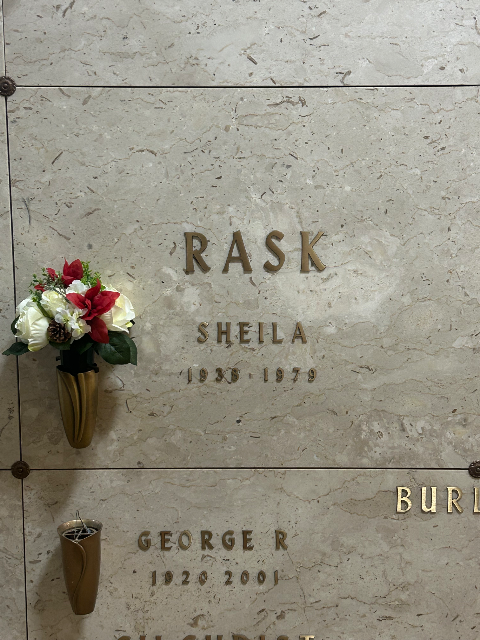 Flower delivery for Sheila Yvonne Rask