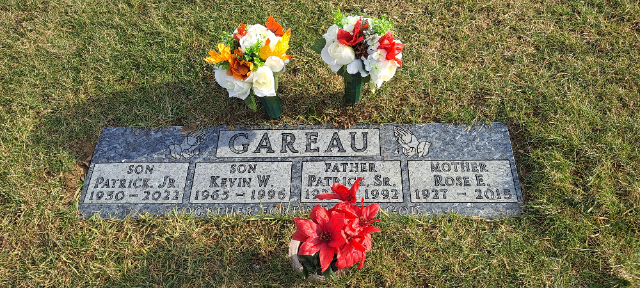 Flower delivery for Paul Hock