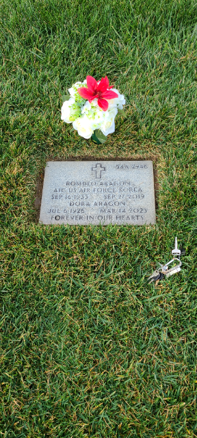 Flower delivery for Romulo Aragon