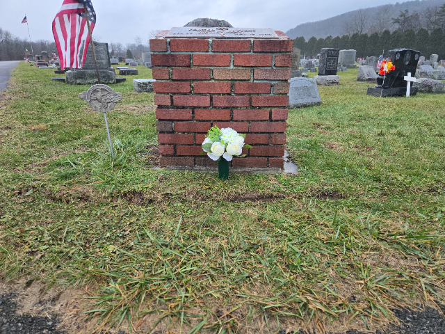 Flower delivery for Foster Joseph Sayers