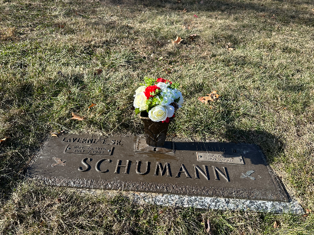 Flower delivery for Lucille Balluff Schumann