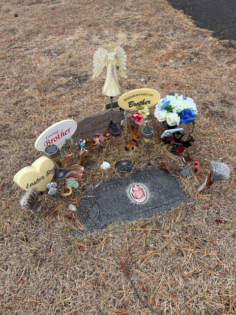 Flower delivery for Lester Allen Smith