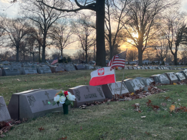 Flower delivery for Frank Lordi