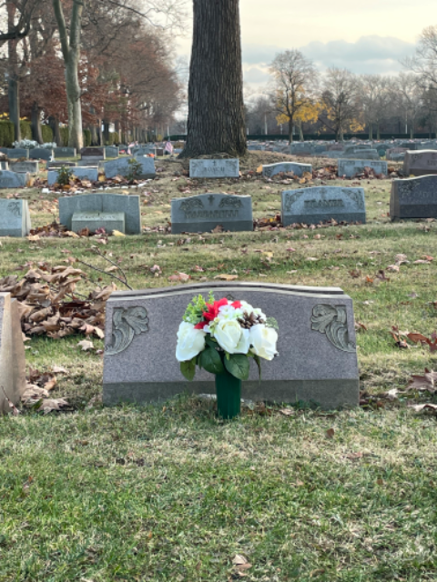 Flower delivery for Frank Lordi