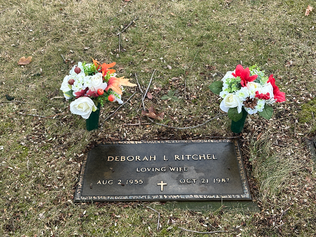 Flower delivery for Ronald Clyde Augustine