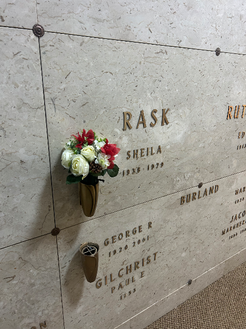 Flower delivery for Sheila Yvonne Rask