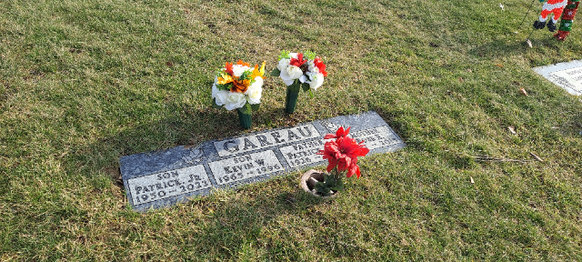 Flower delivery for Paul Hock