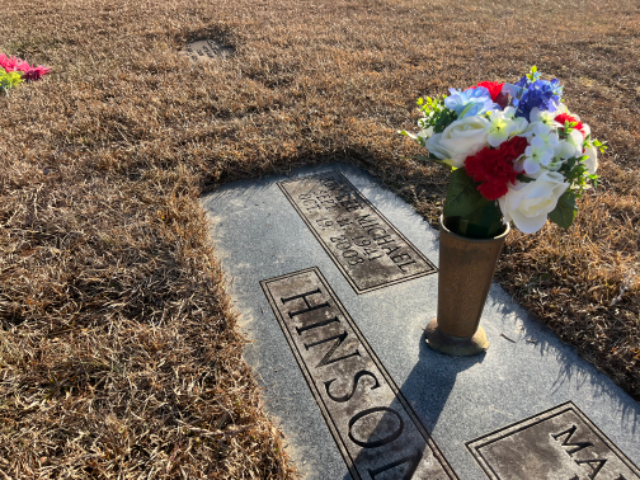 Flower delivery for Lee Michael Hinson