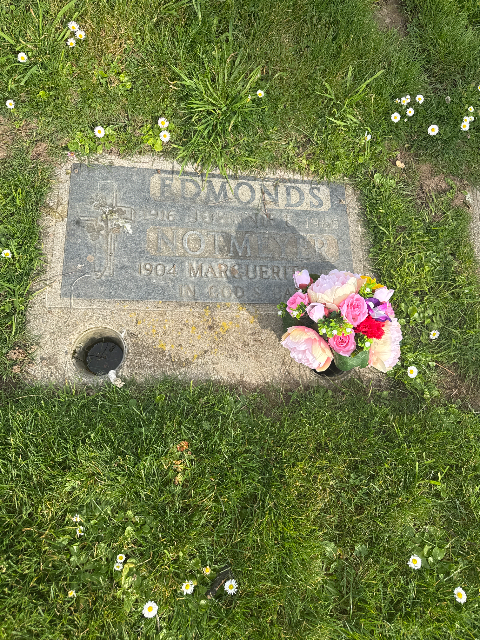 Flower delivery for Marguerite Elaine Notmeyer