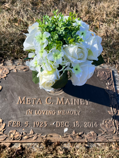 Flower delivery for Meta C Mainey