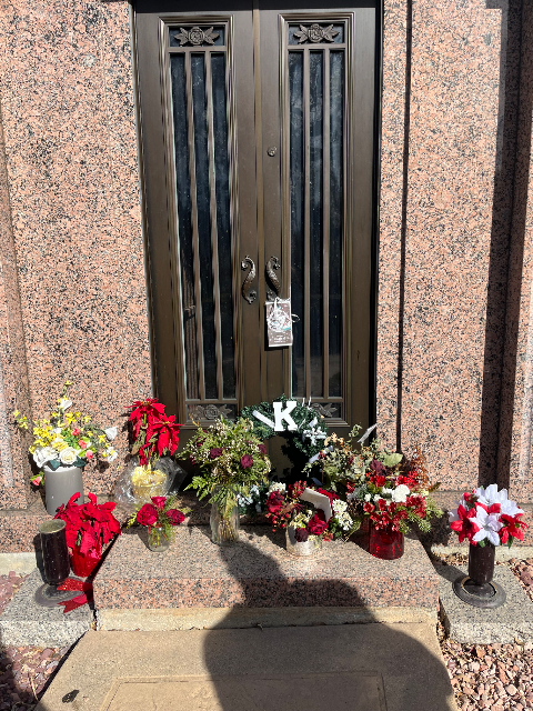 Flower delivery for Karen Anne Carpenter