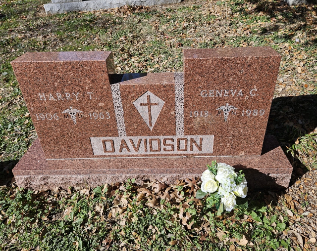 Flower delivery for Geneva Luniel Davidson