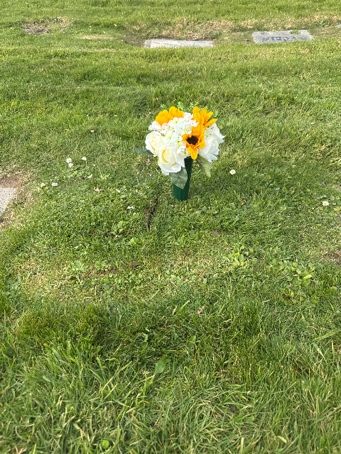 Flower delivery for Thomas Brown