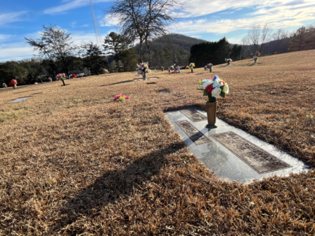 Flower delivery for Lee Michael Hinson