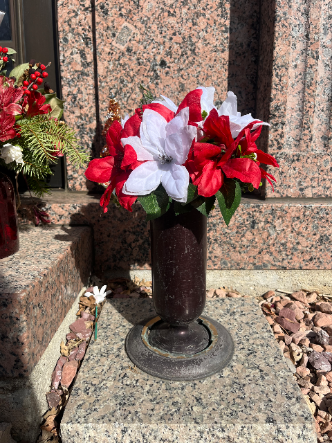 Flower delivery for Karen Anne Carpenter