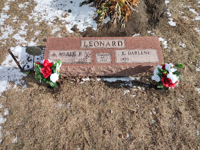 Flower delivery for Merle Francis Leonard